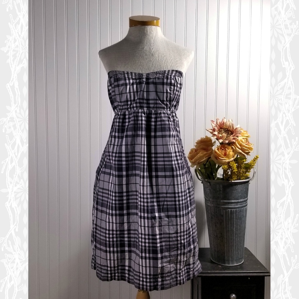 | aeo | navy & white plaid strapless dress